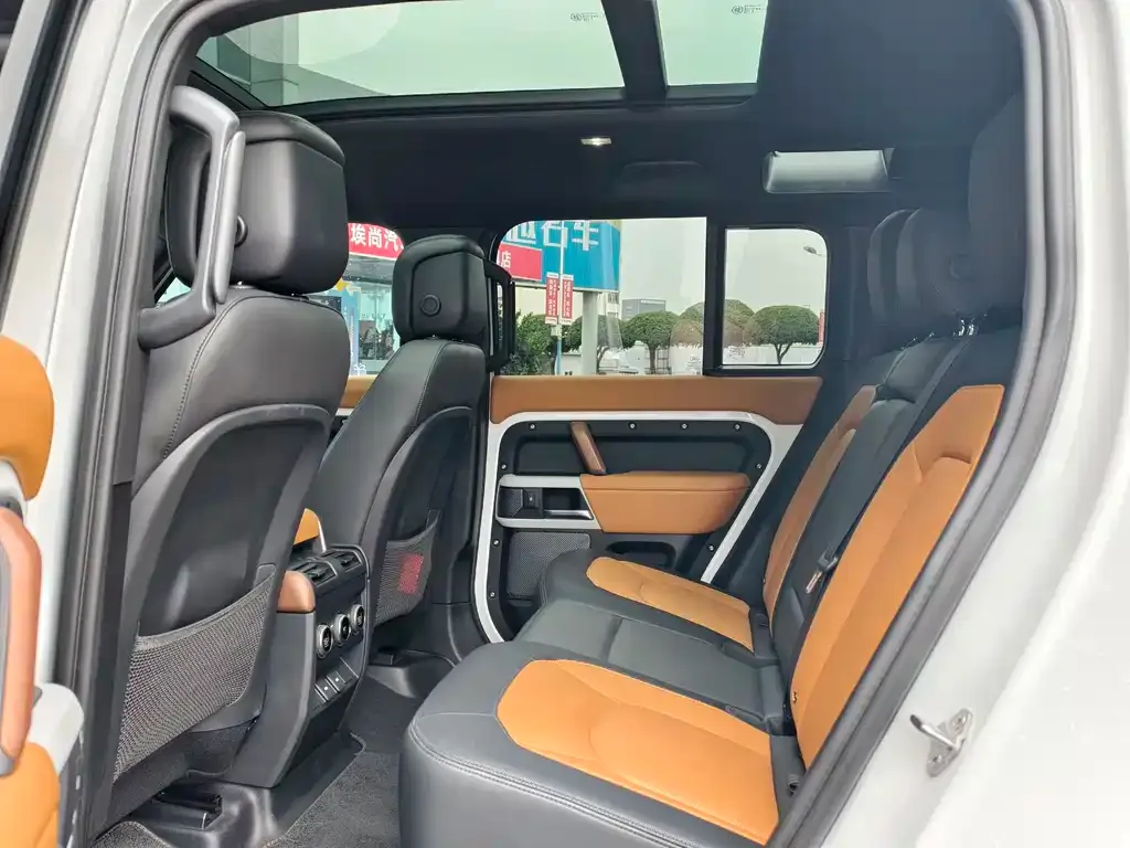 Land Rover Defender 2024 из CN, фото 7
