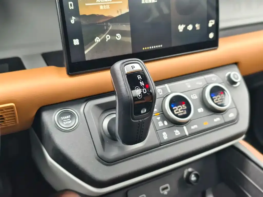 Land Rover Defender 2024 из CN, фото 2