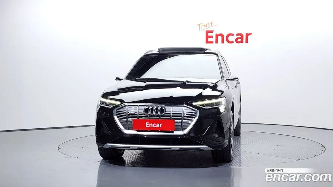 Audi e-tron 2022 из KR, фото 3