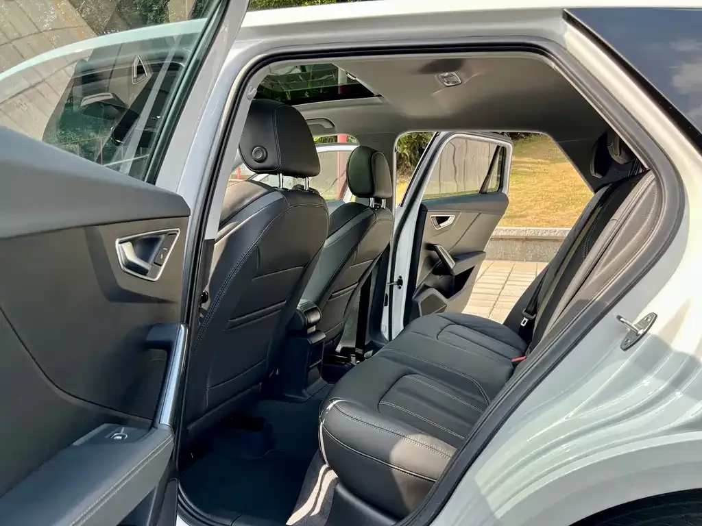Audi Q2L 2022 из CN, фото 2
