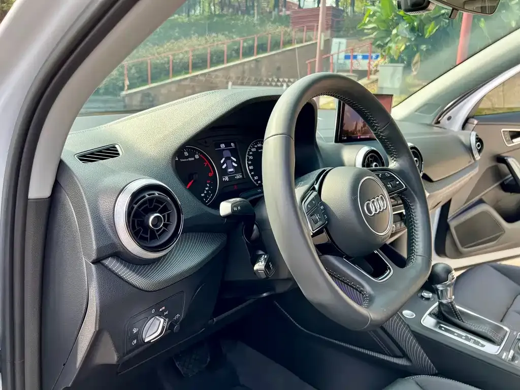 Audi Q2L 2022 из CN, фото 7