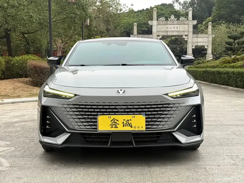 Changan UNI-V 2023 из CN, фото 3
