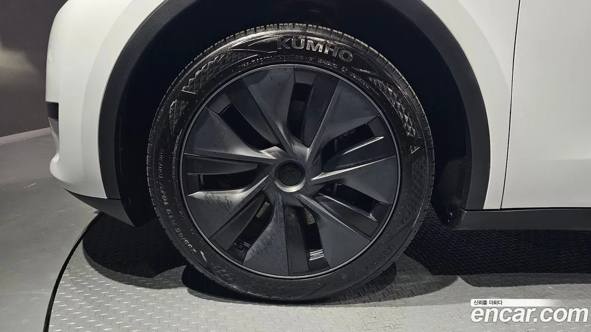Tesla Model Y 2025 из KR, фото 5
