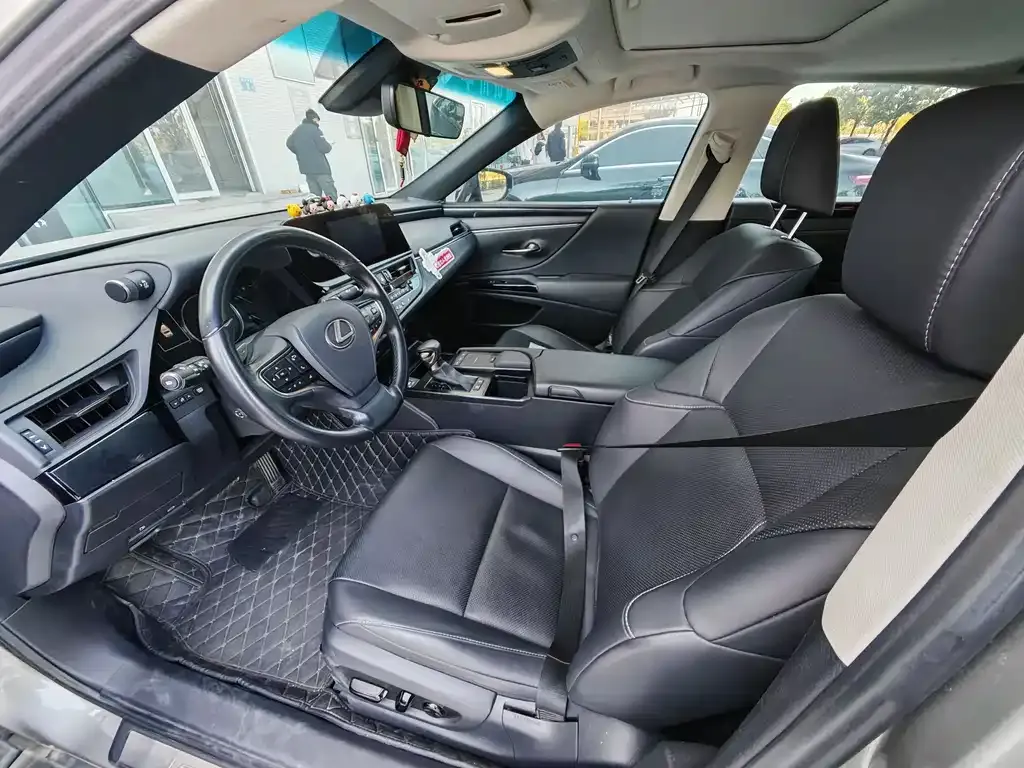 Lexus ES 2022 из CN, фото 7