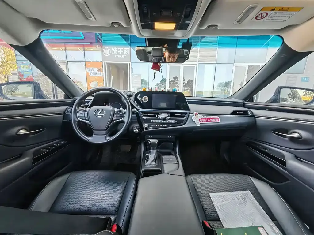 Lexus ES 2022 из CN, фото 2