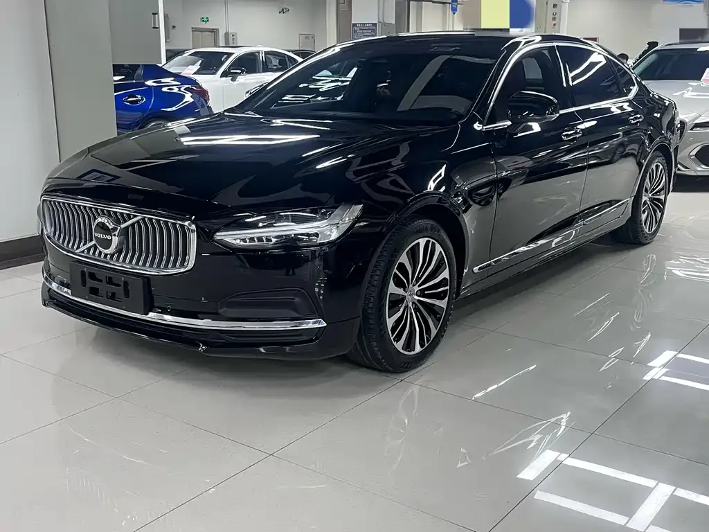 Volvo S90 2023 из CN, фото 1