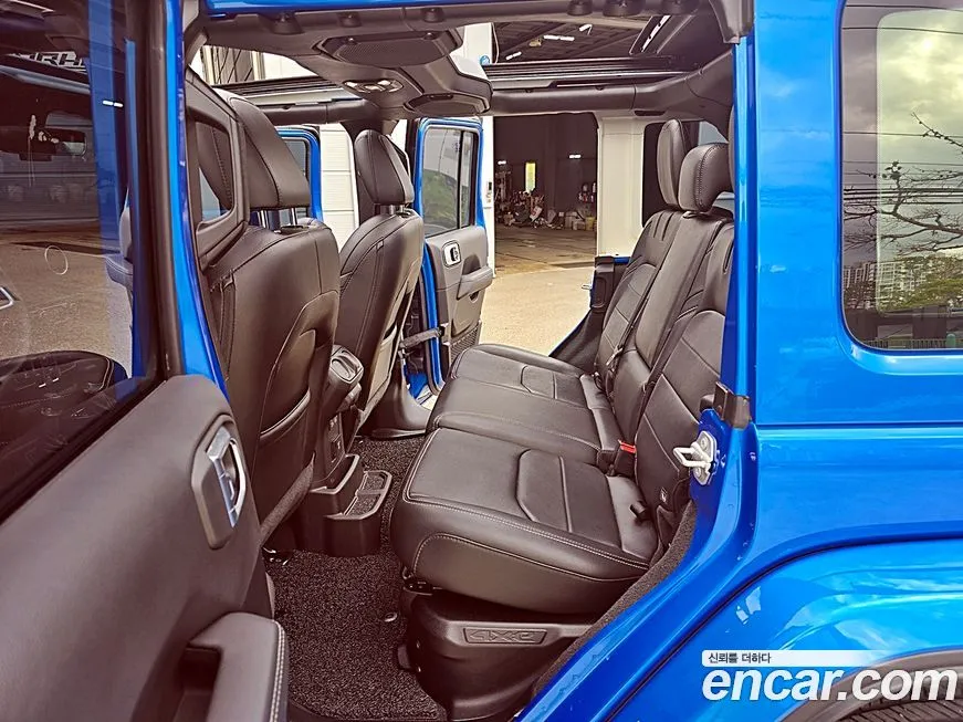 Jeep Wrangler 2022 из KR, фото 9