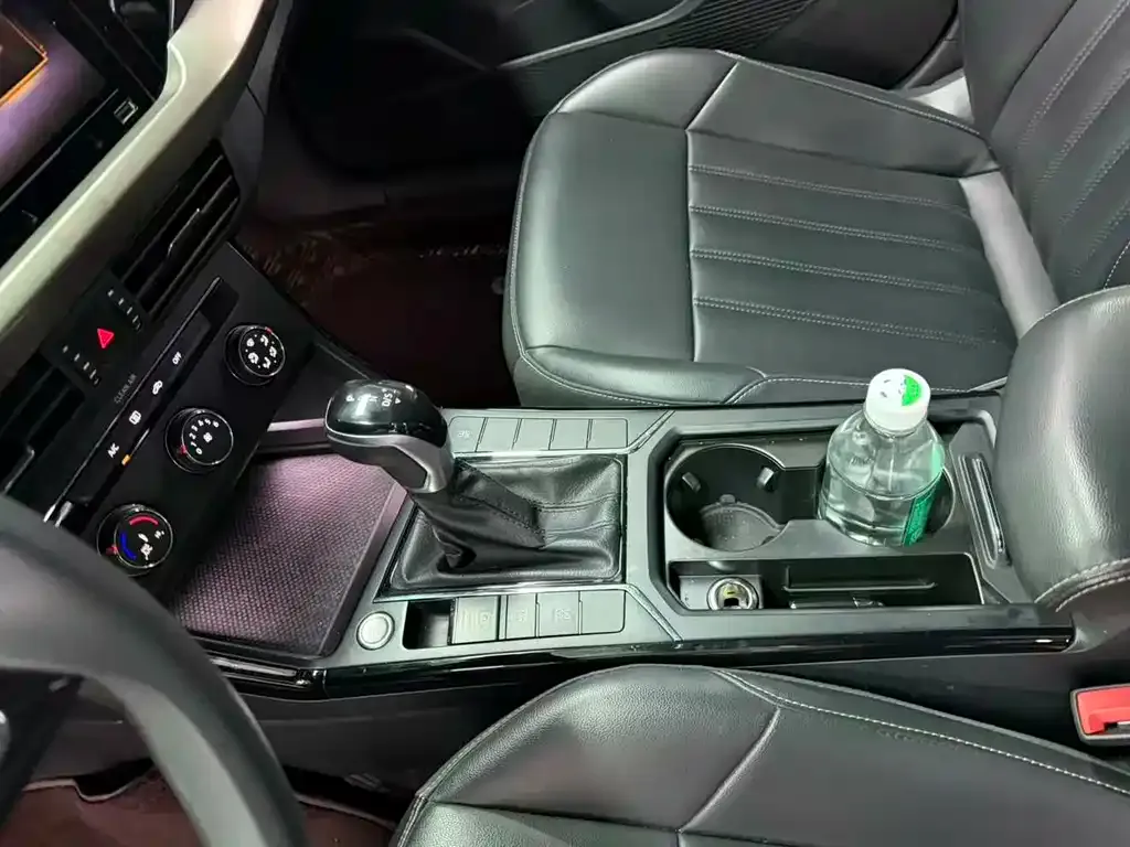 Volkswagen Passat 2021 из CN, фото 5