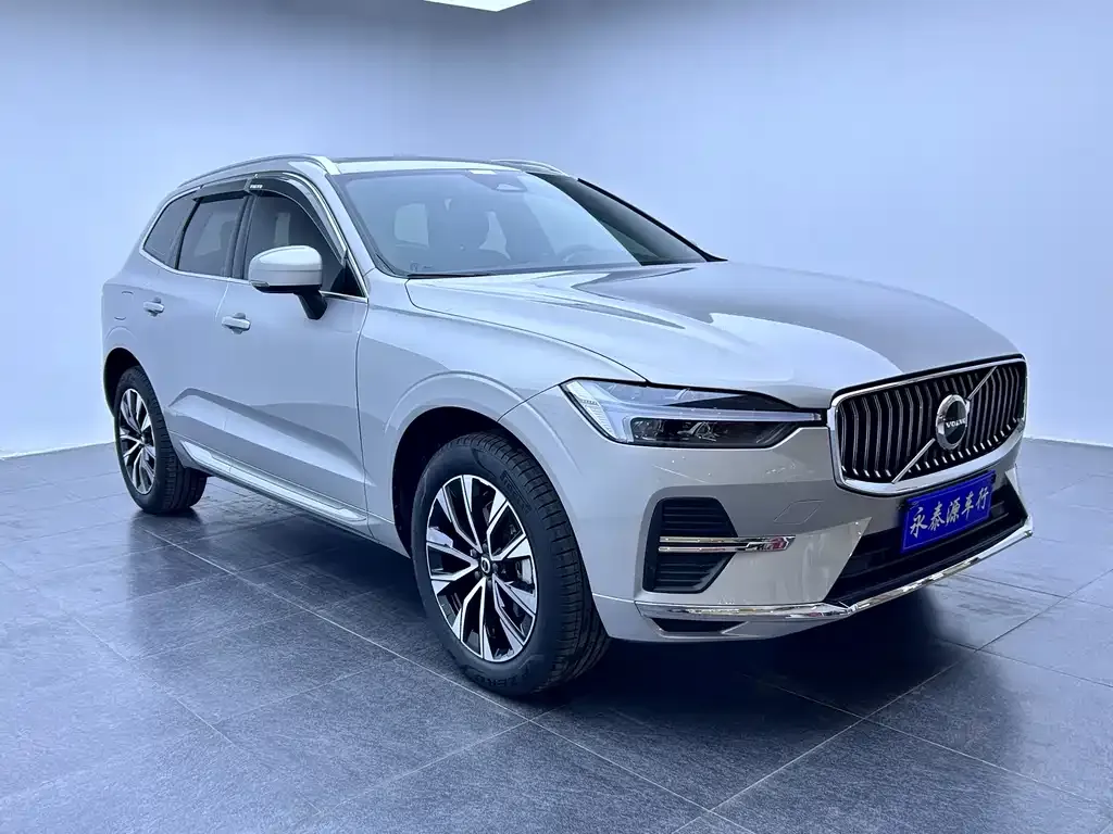 Volvo XC60 — фото 2