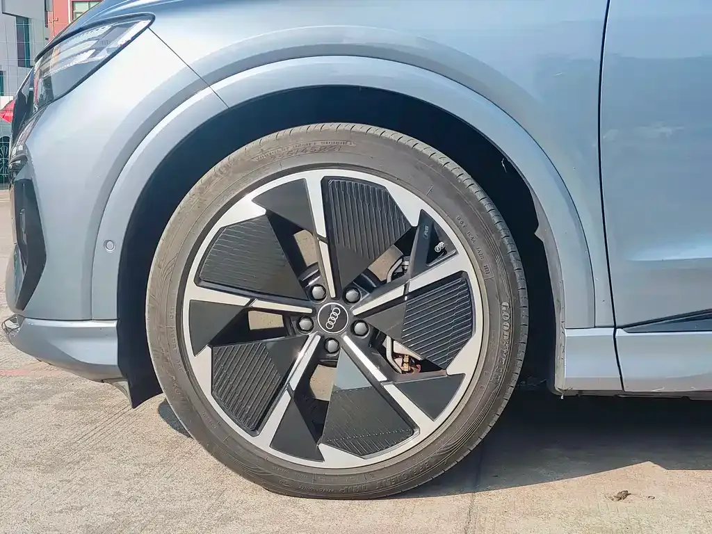 Audi Q4 e-tron 2023 из CN, фото 7