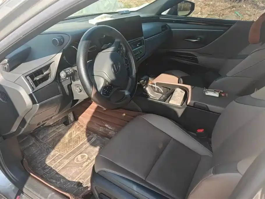 Lexus ES 2023 из CN, фото 9