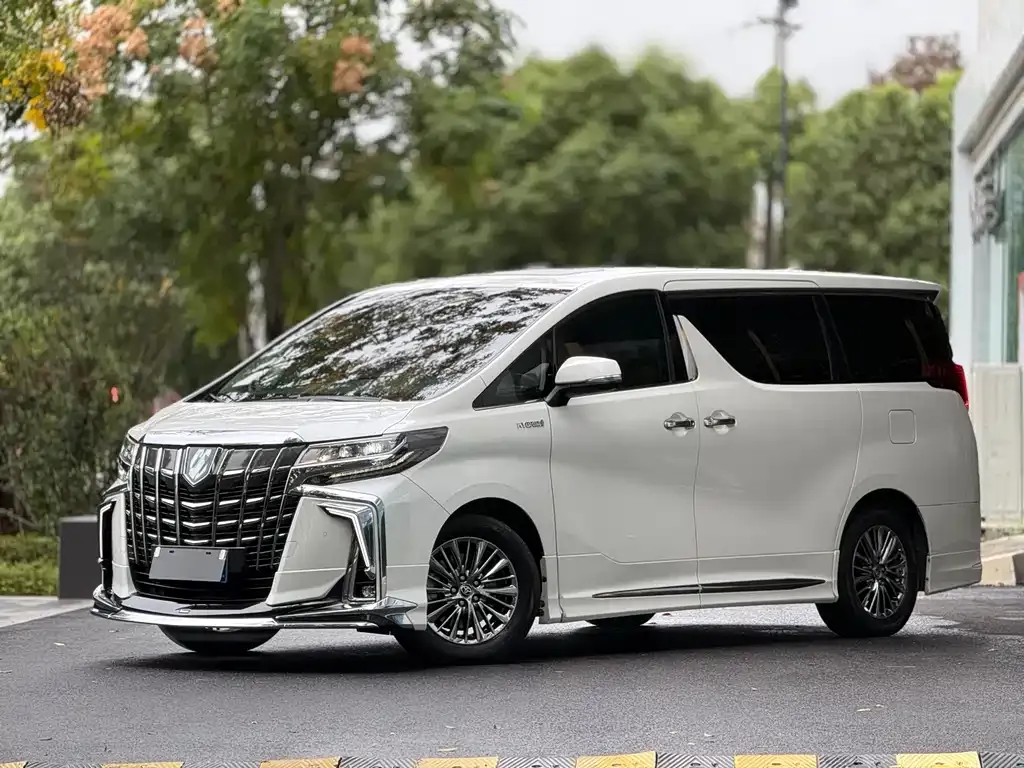 Toyota Alphard 2022 из CN, фото 1
