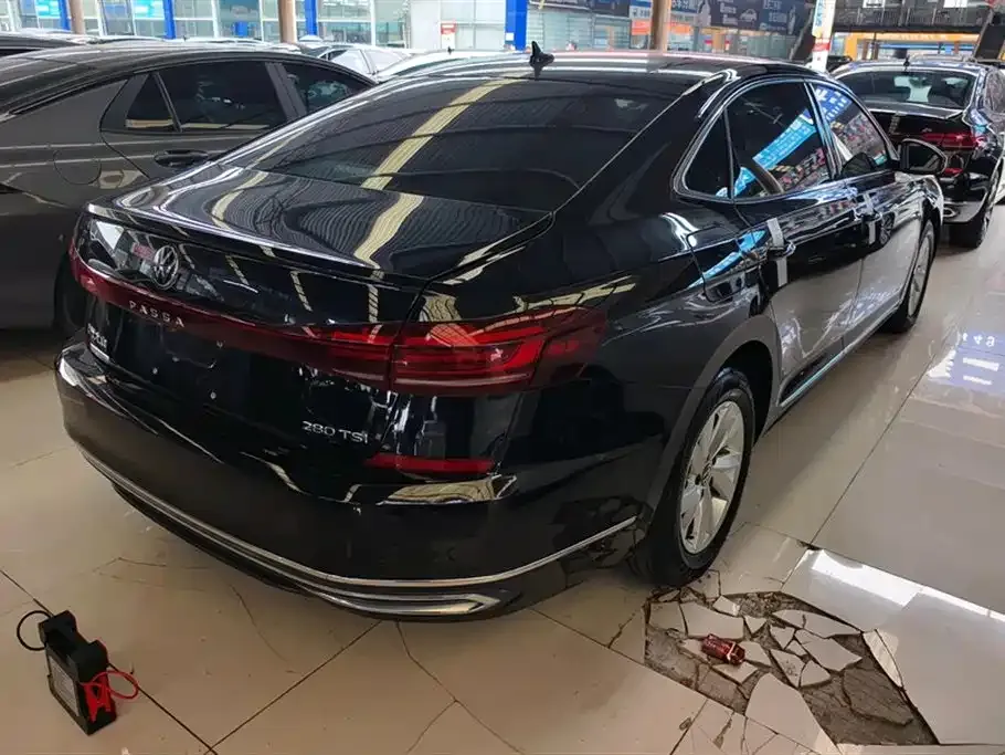 Volkswagen Passat 2022 из CN, фото 5