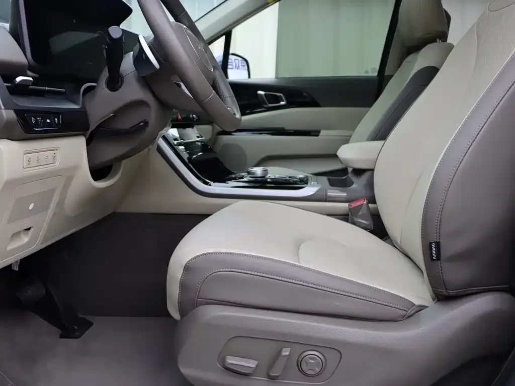 Kia Carnival 2025 из CN, фото 7