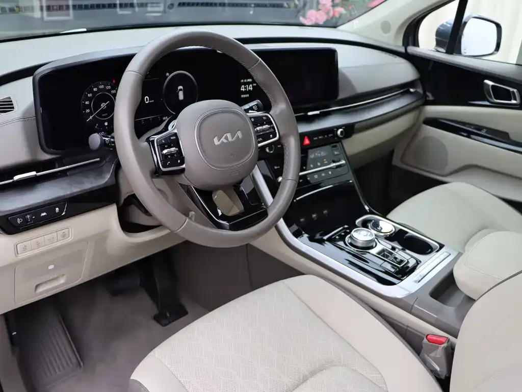 Kia Carnival 2025 из CN, фото 10