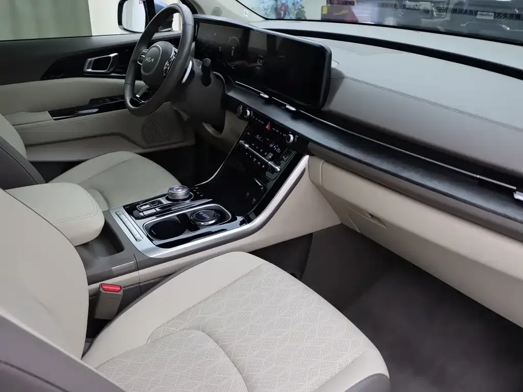 Kia Carnival 2025 из CN, фото 9