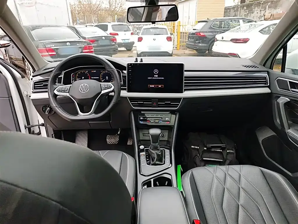 Volkswagen Tiguan L 2023 из CN, фото 9