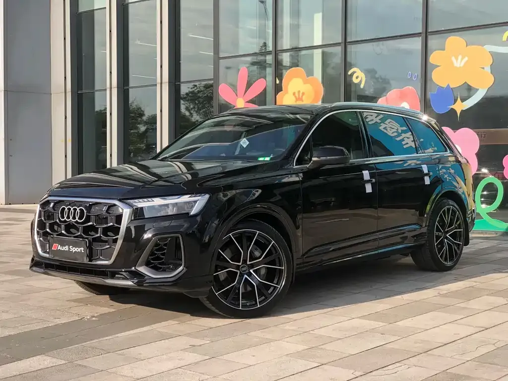 Audi Q7 2025 из CN, фото 1