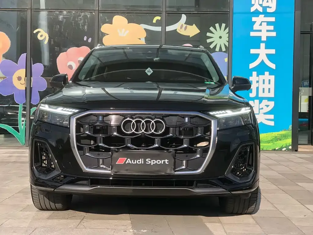 Audi Q7 2025 из CN, фото 9
