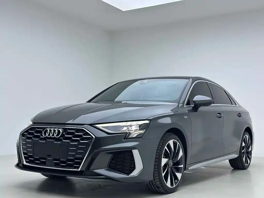 Audi A3 2022 из CN, фото 1