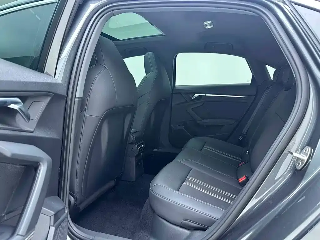 Audi A3 2022 из CN, фото 8