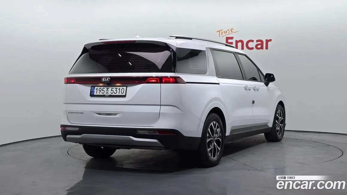Kia Carnival 2021 из KR, фото 2