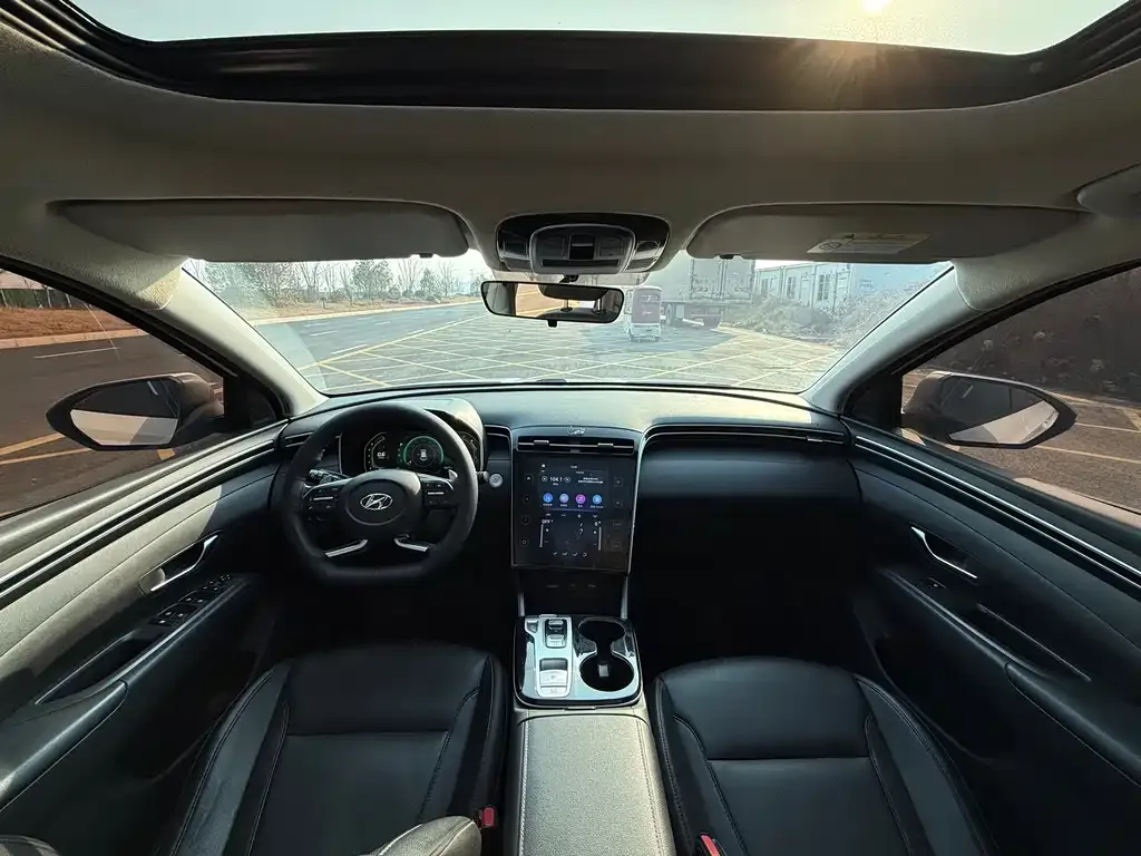 Hyundai Tucson 2023 из CN, фото 10