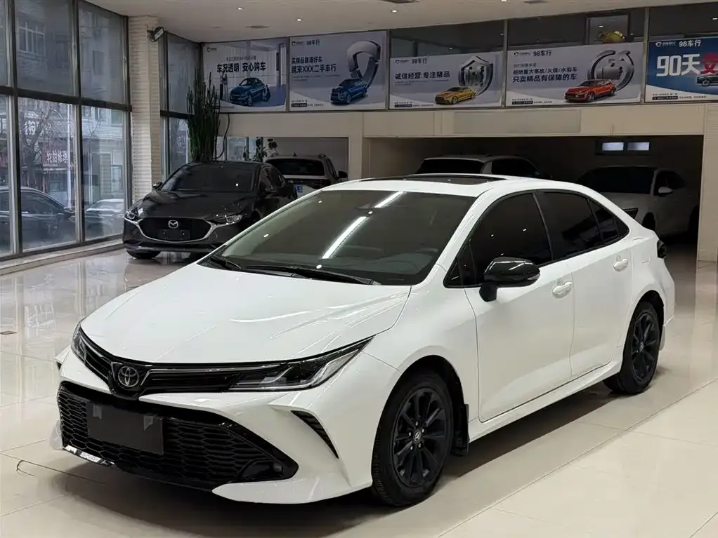 Toyota Corolla 2022 из CN, фото 1