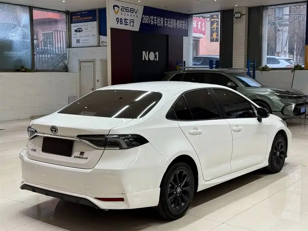 Toyota Corolla 2022 из CN, фото 8