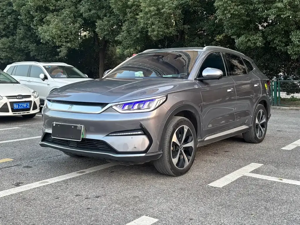 BYD PLUS New Energy — фото 1