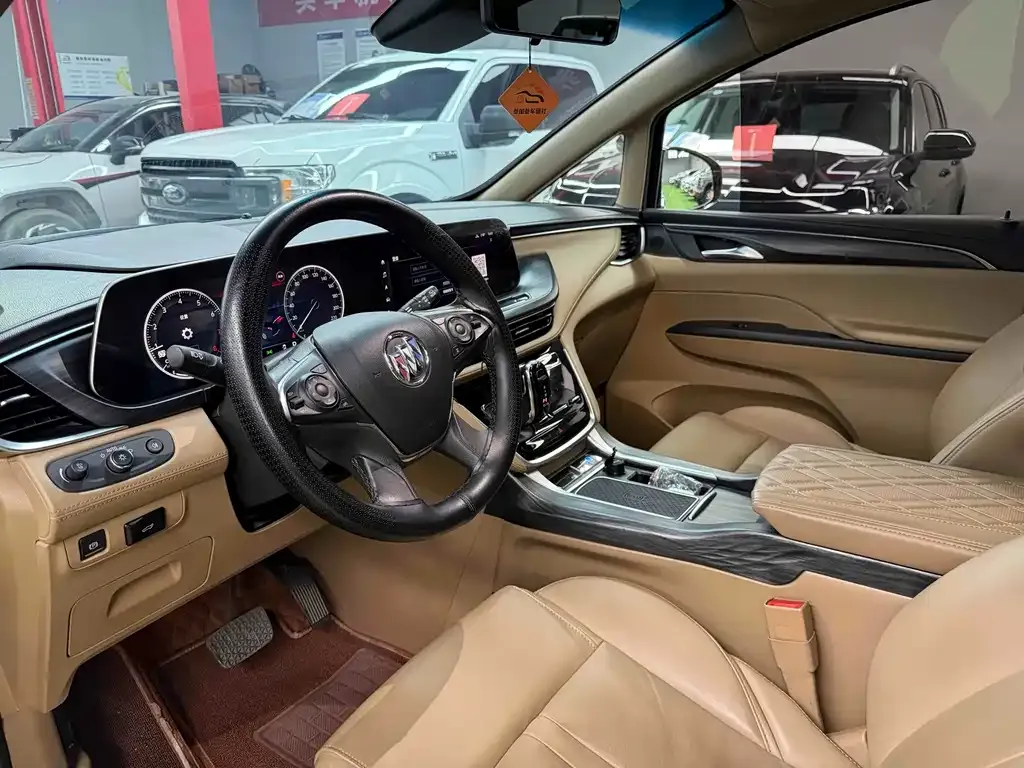 Buick GL8 2021 из CN, фото 2