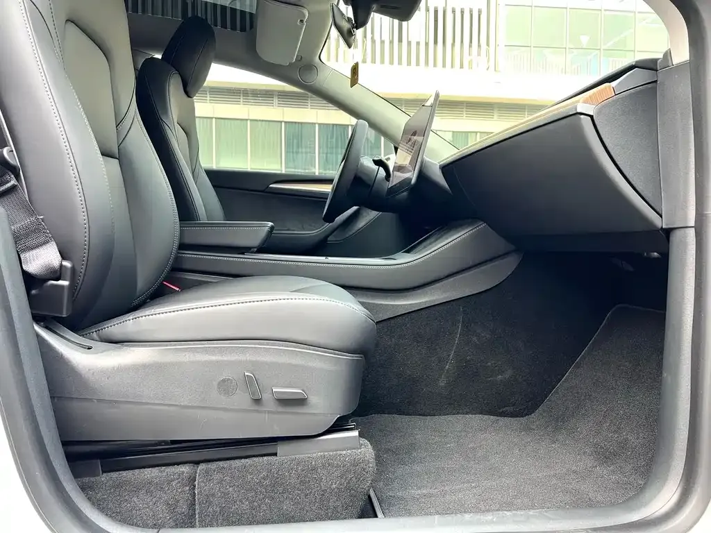 Tesla Model Y 2022 из CN, фото 9