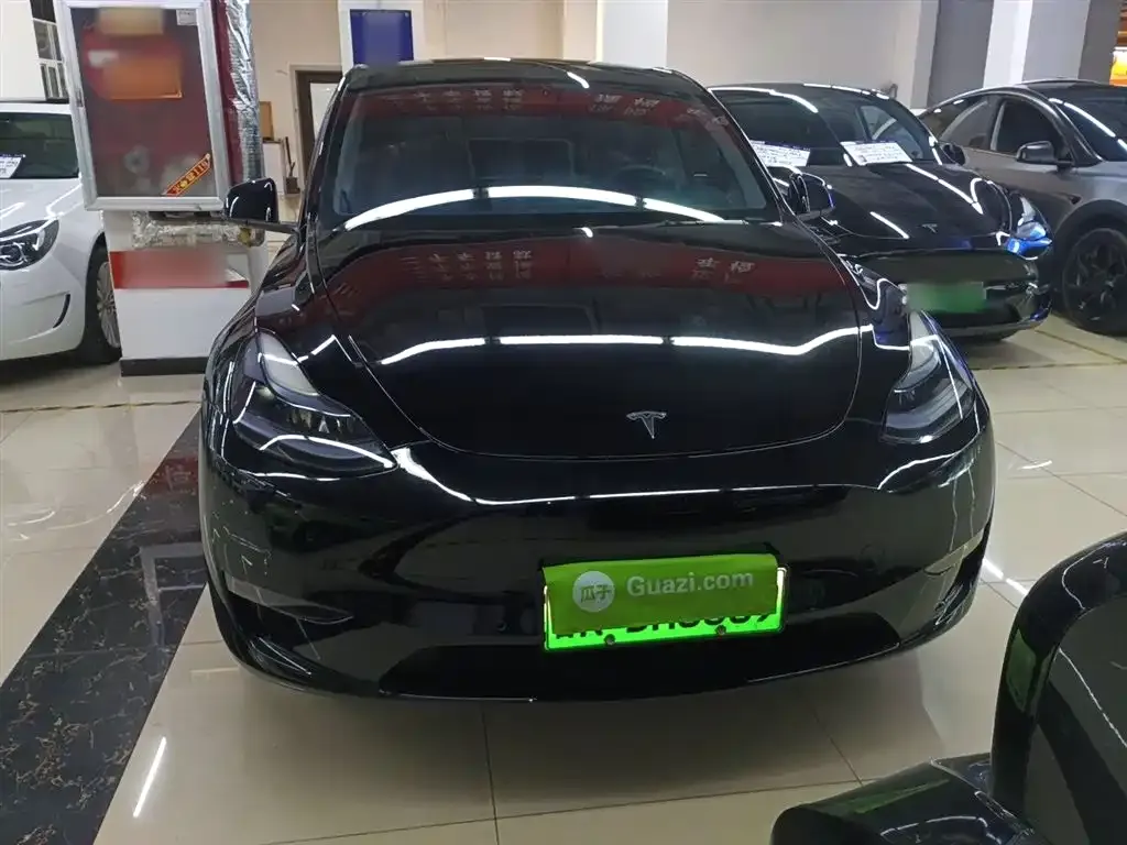 Tesla Model Y — фото 6