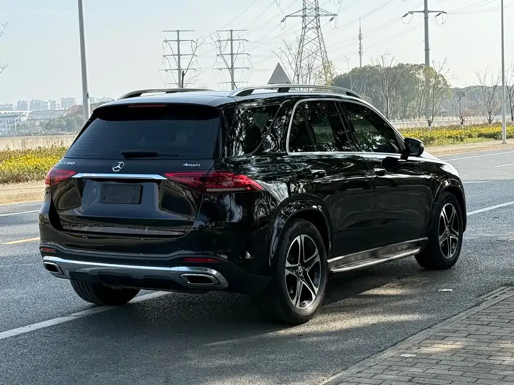 Mercedes-Benz GLE — фото 3