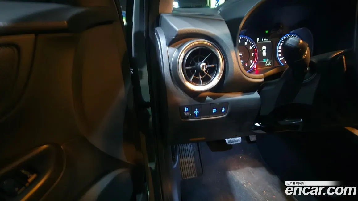 Hyundai Kona 2023 из KR, фото 2