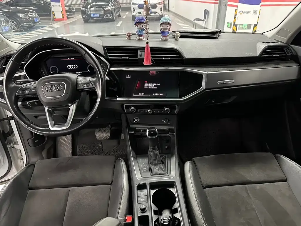 Audi Q3 2021 из CN, фото 9