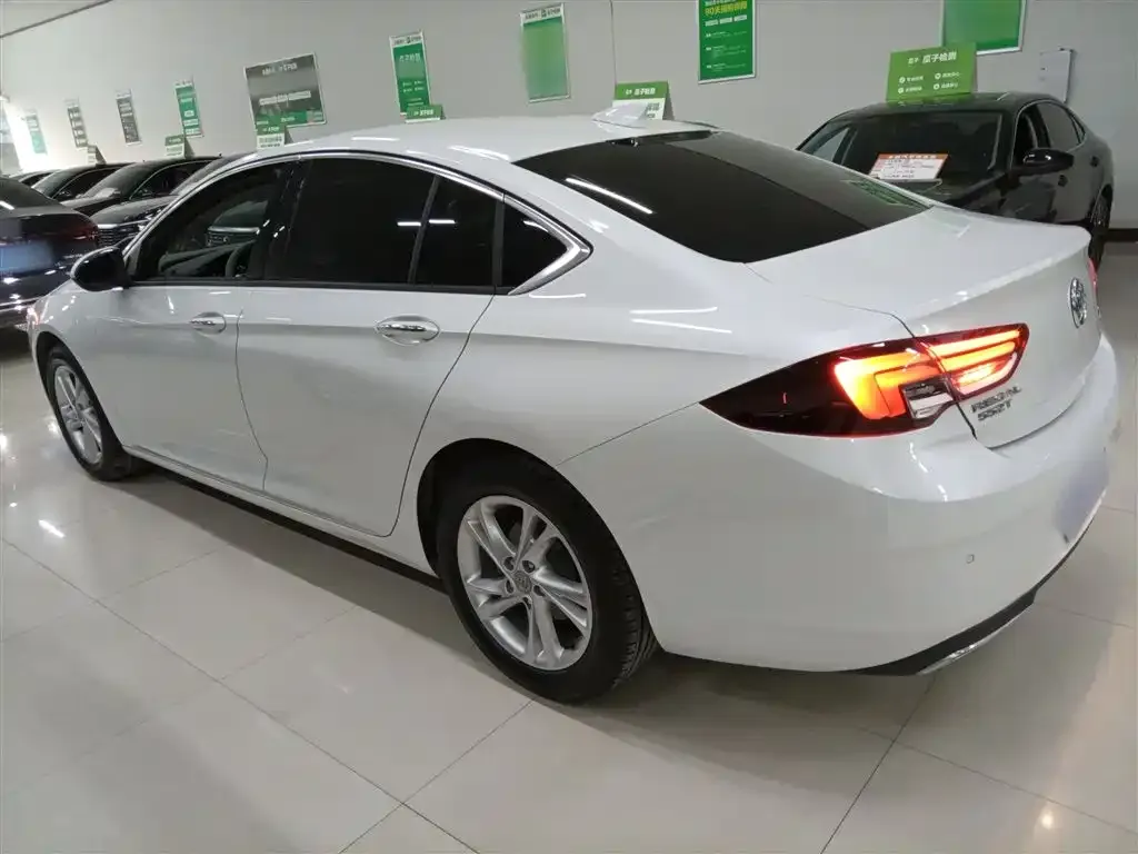 Buick Regal — фото 5