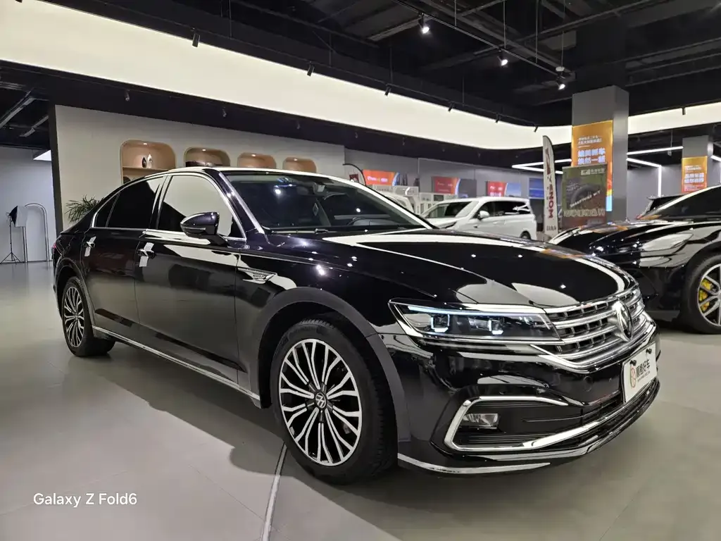 Volkswagen Phideon 2022 из CN, фото 2