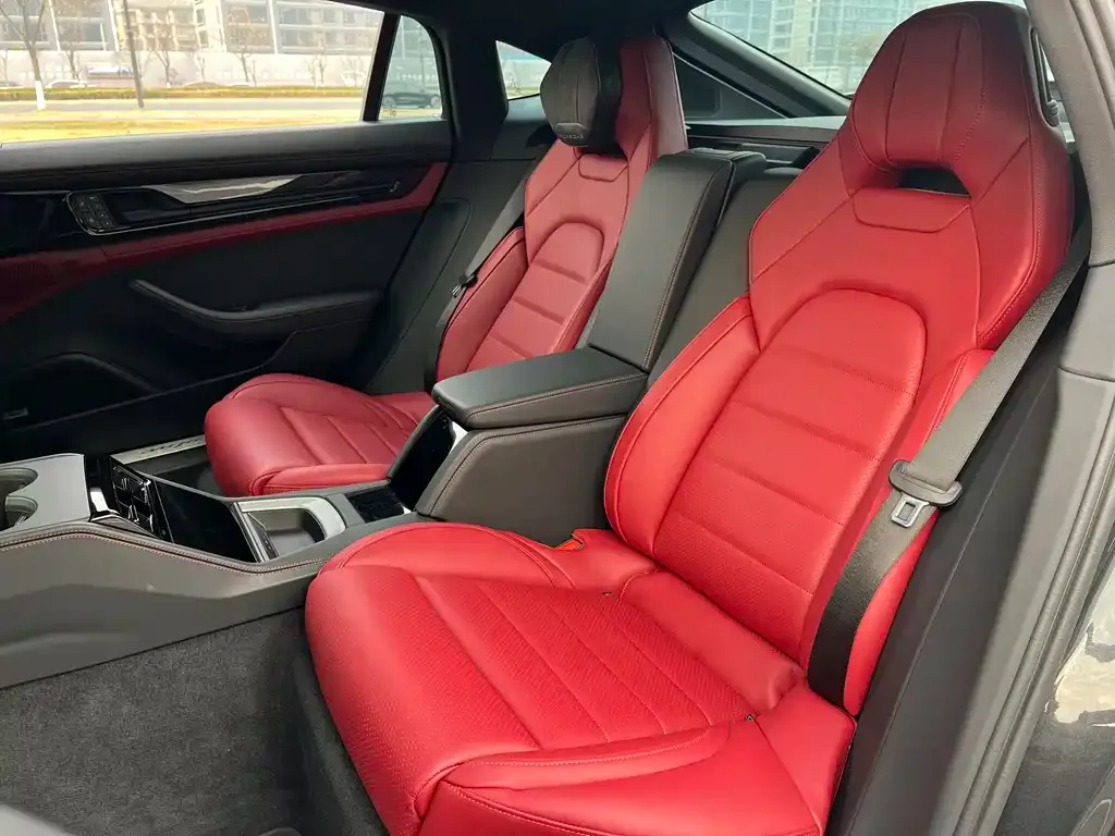 Porsche Panamera 2025 из CN, фото 8