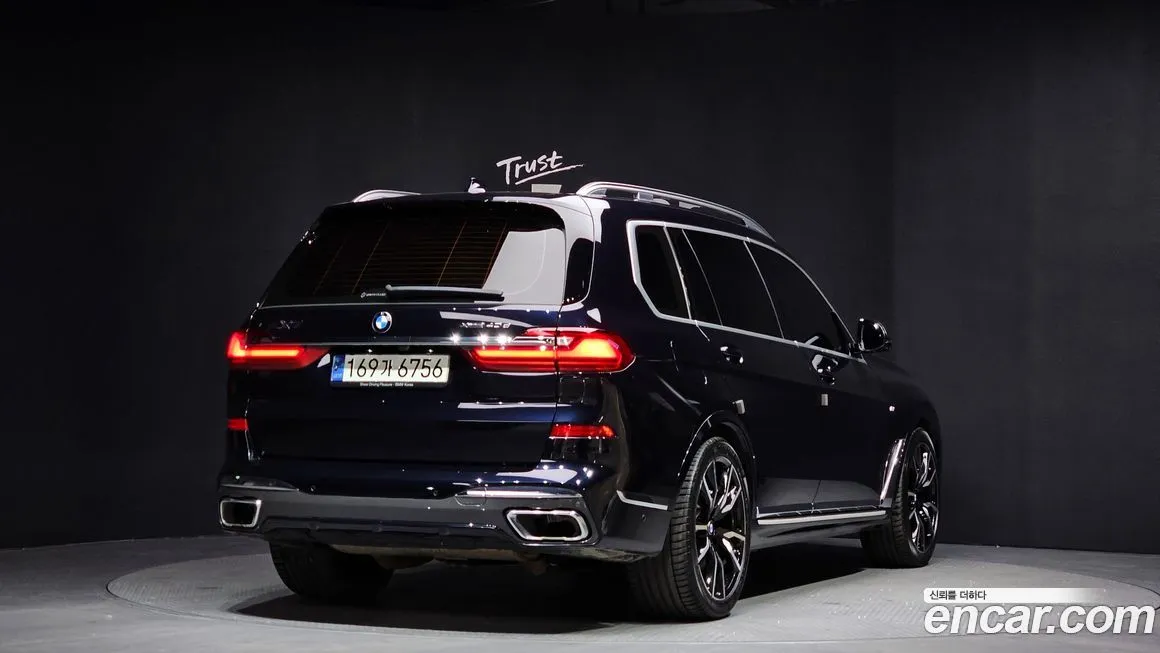 BMW X7 — фото 6
