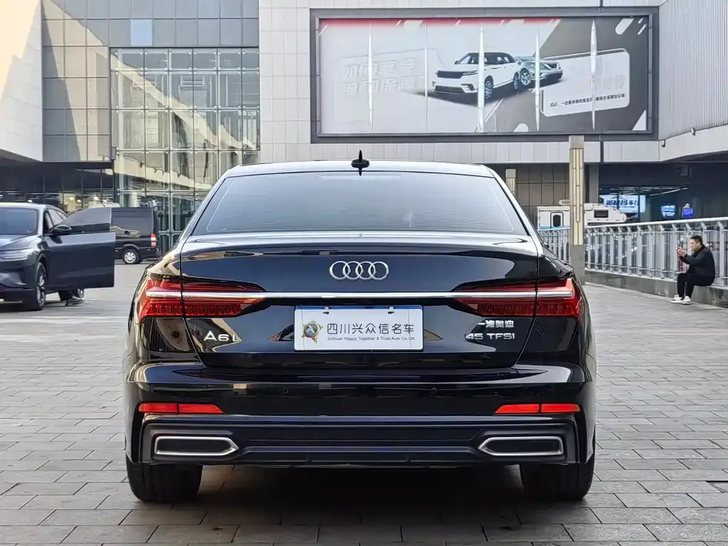 Audi A6L — фото 9