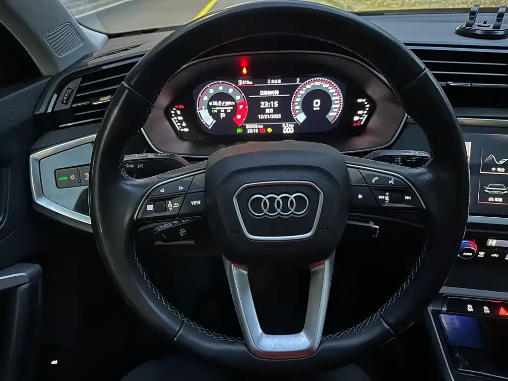 Audi Q3 2022 из CN, фото 3