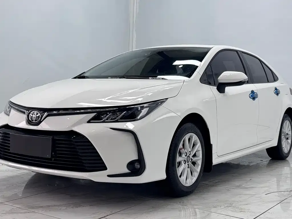 Toyota Corolla 2021 из CN, фото 1
