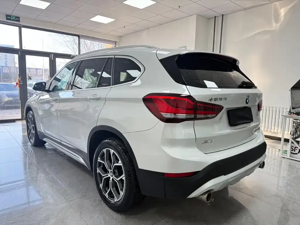 BMW X1 2021 из CN, фото 10