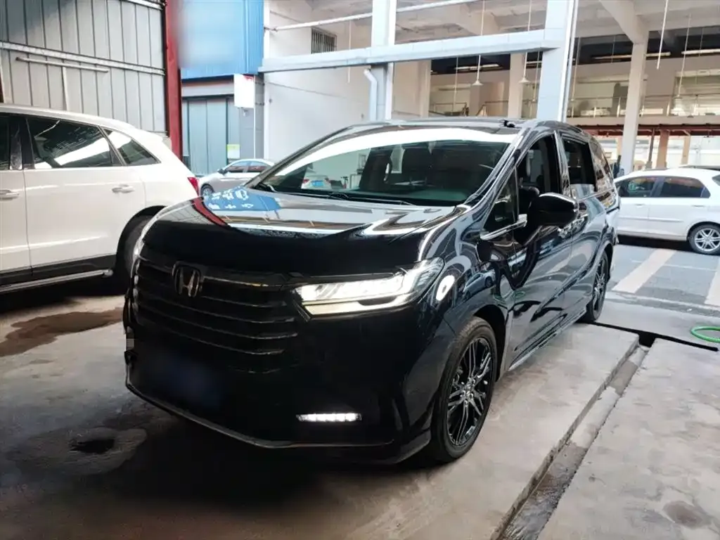 Honda Odyssey 2023 из CN, фото 2