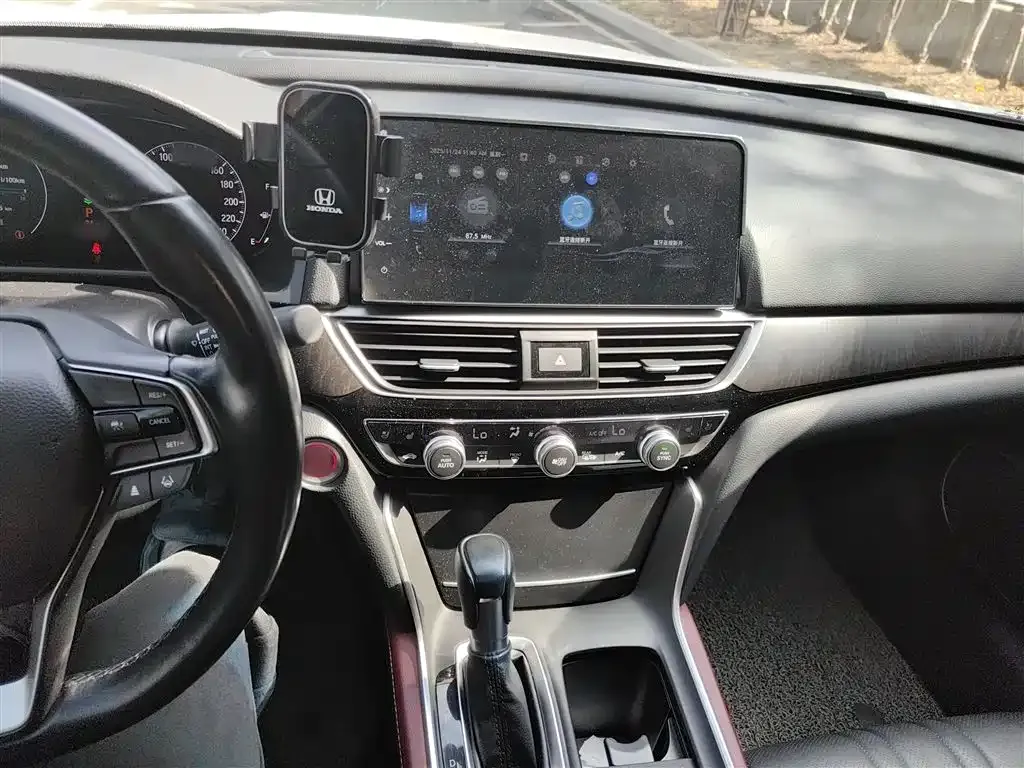 Honda Inspire — фото 6