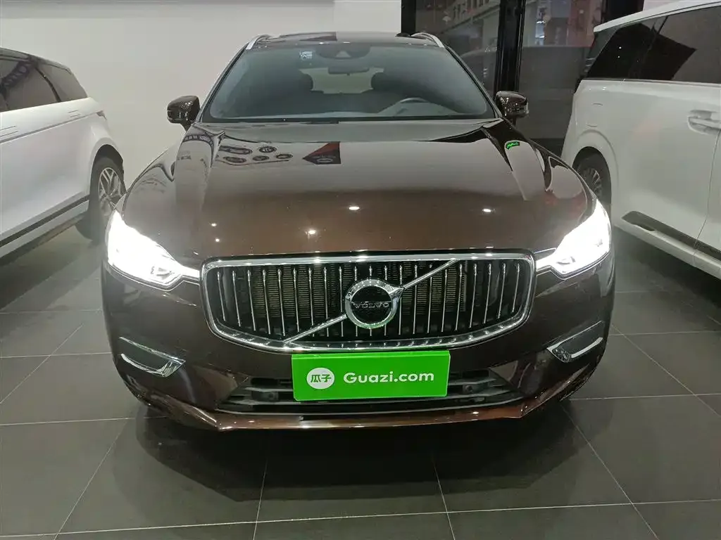 Volvo XC60 2021 из CN, фото 3