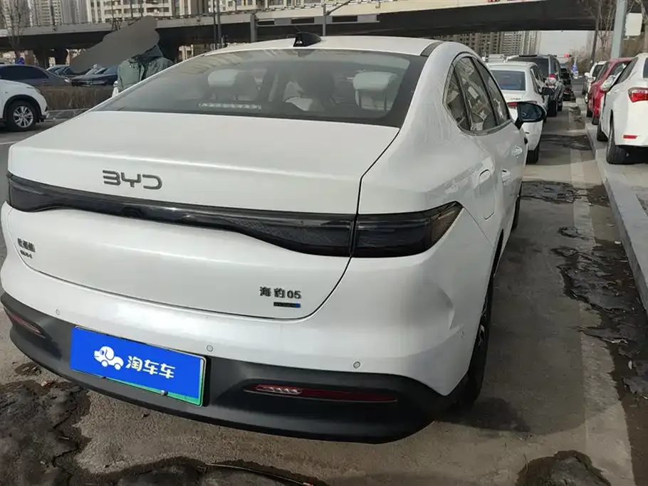BYD Seal 05 DM-i — фото 6