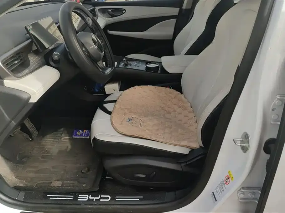 BYD Seal 05 DM-i — фото 9
