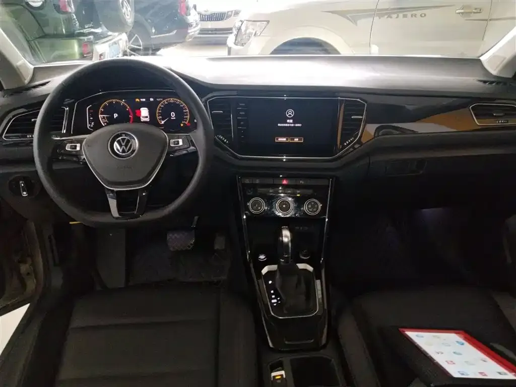 Volkswagen T-Roc 2023 из CN, фото 10